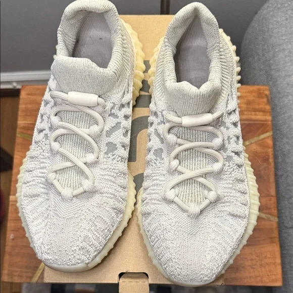 adidas YZY 350 V2 CMPCT Gray Sneakers